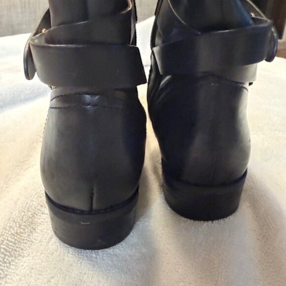 Black Vince Camuto tall boots with gold detail 9M - Picture 5 of 7